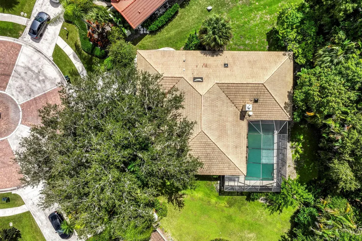 9260 Cypress Hollow Drive, Palm Beach Gardens FL 33418