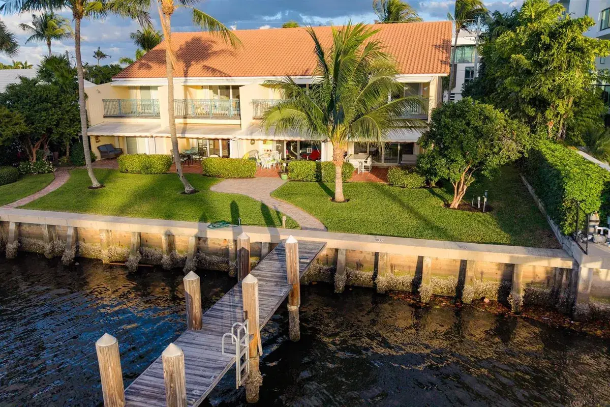 336 VENETIAN Drive # 1, Delray Beach FL 33483
