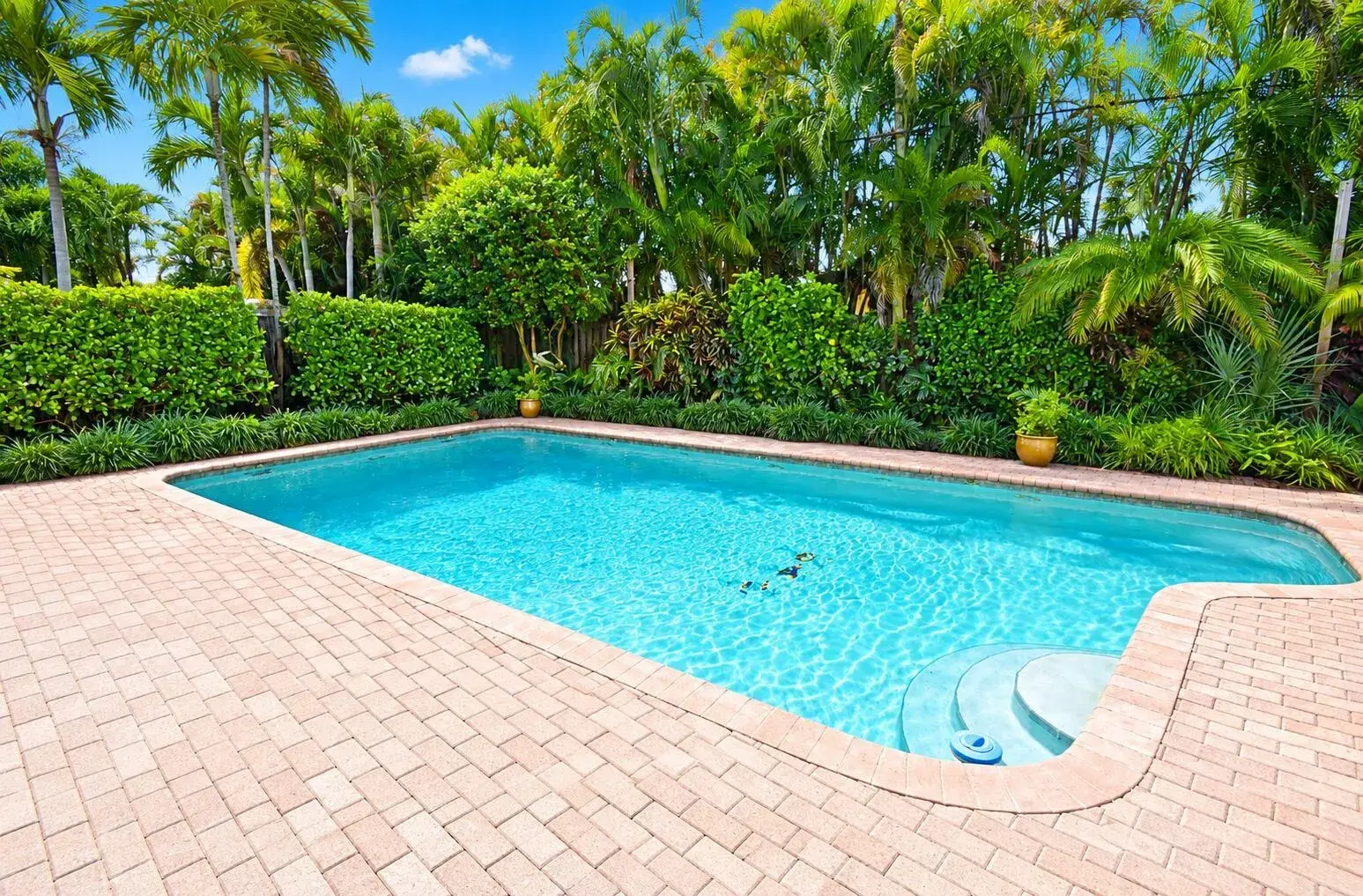 112 HIGHLAND Lane, Delray Beach FL 33444