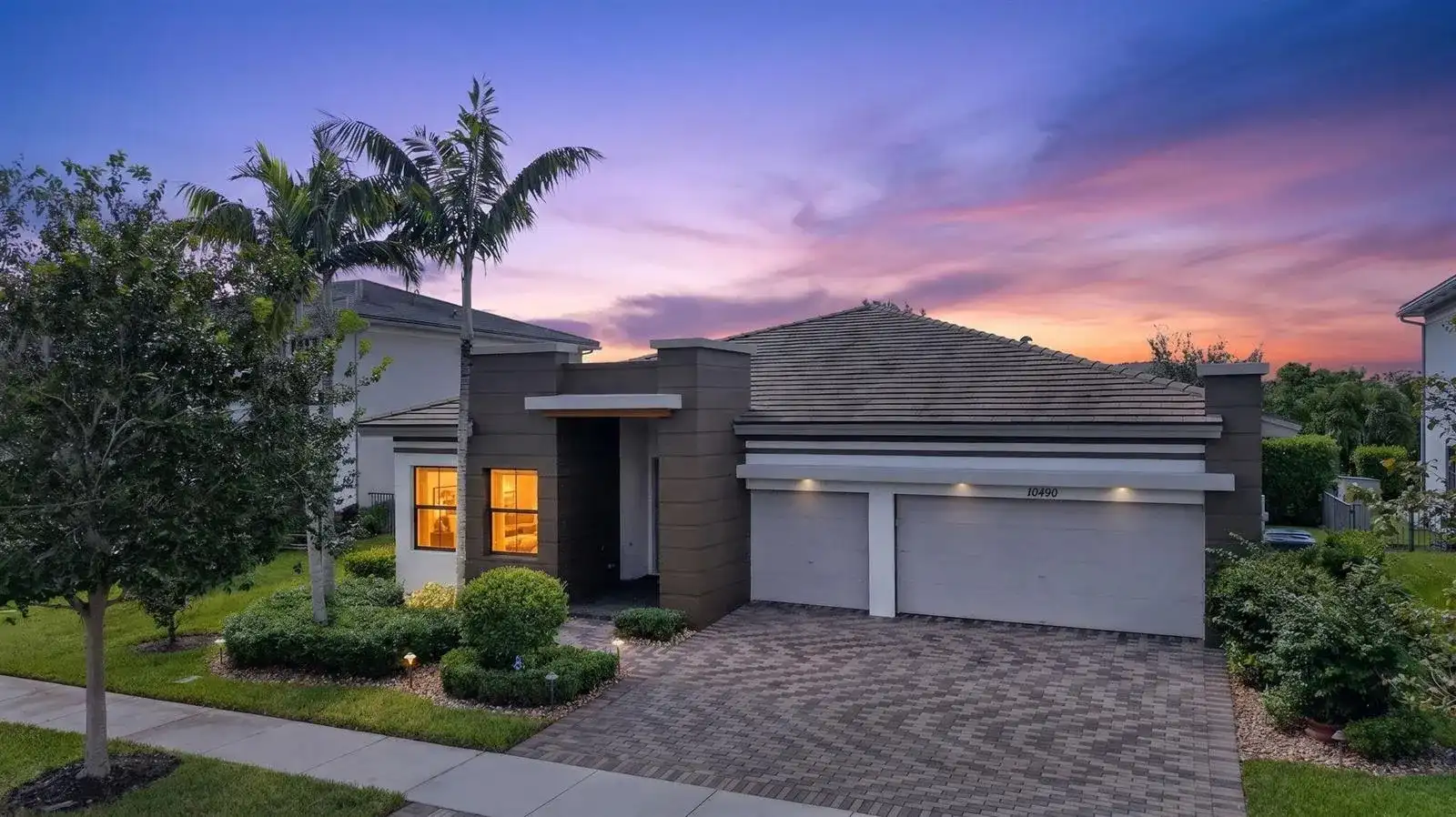 10490 S Lago Vista Circle, Parkland FL 33076