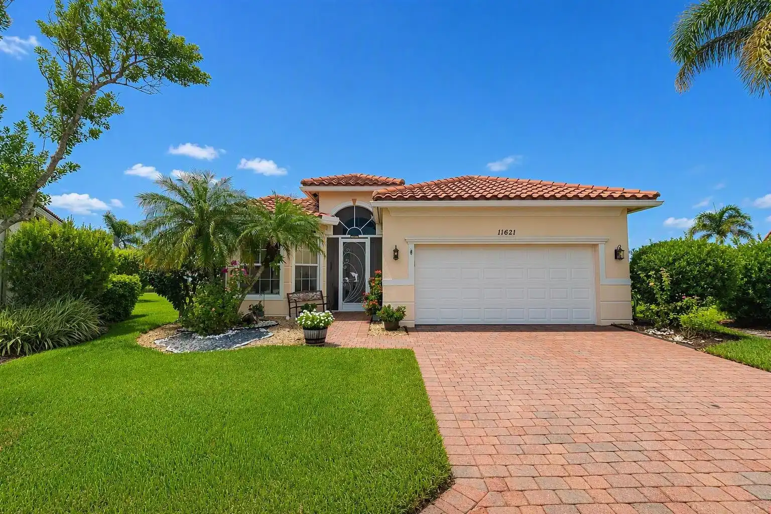 11621 SW Mountain Ash Circle, Port St. Lucie FL 34987