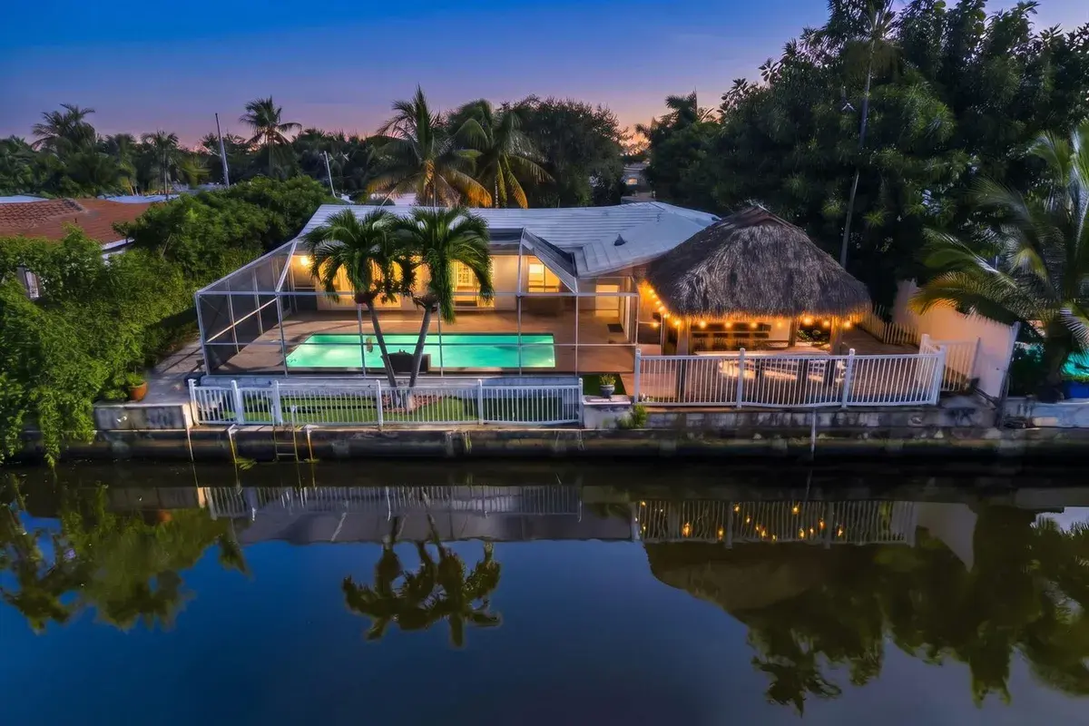 421 SW 18TH Street, Pompano Beach FL 33060
