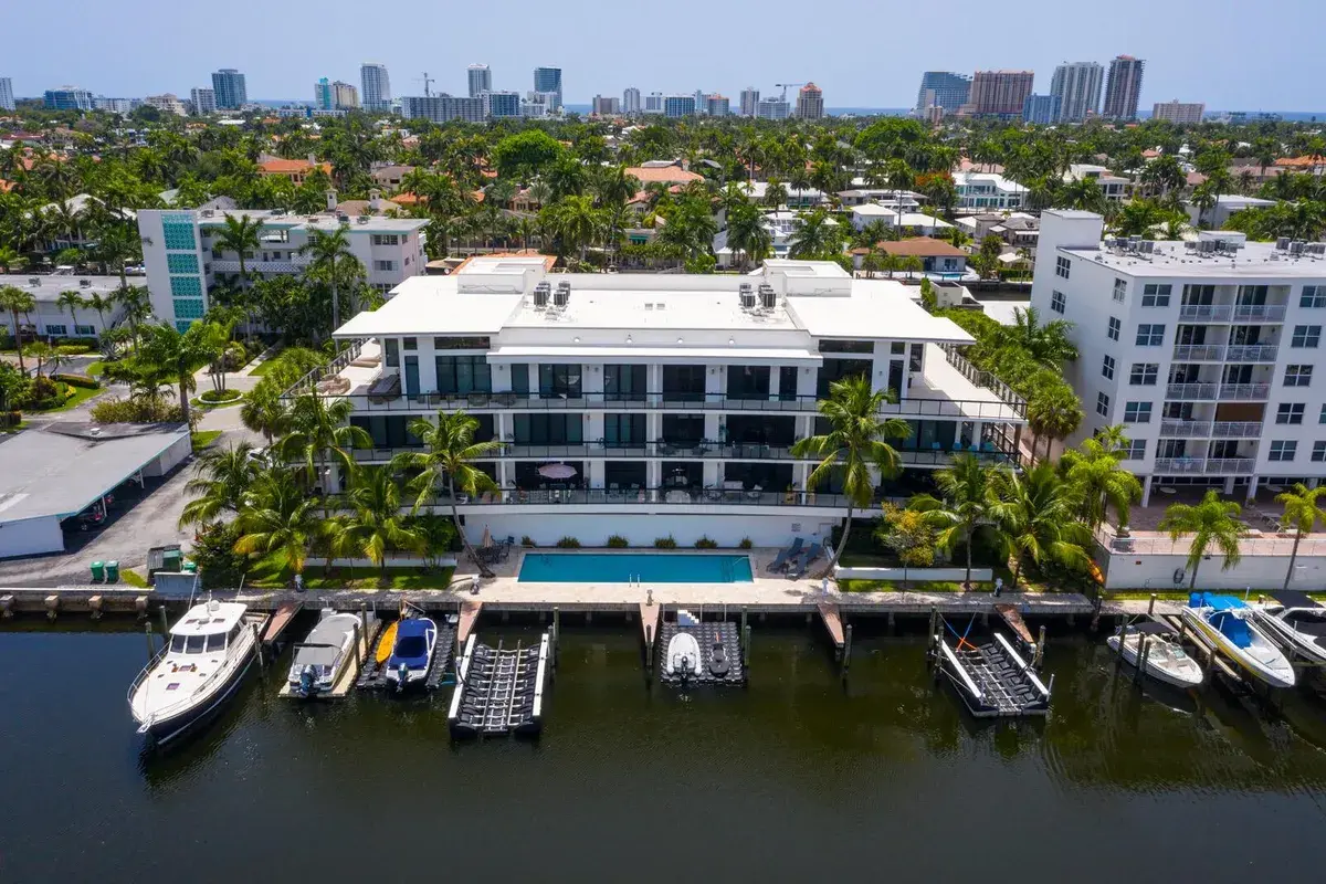 161 ISLE OF VENICE Drive # 203, Fort Lauderdale FL 33301