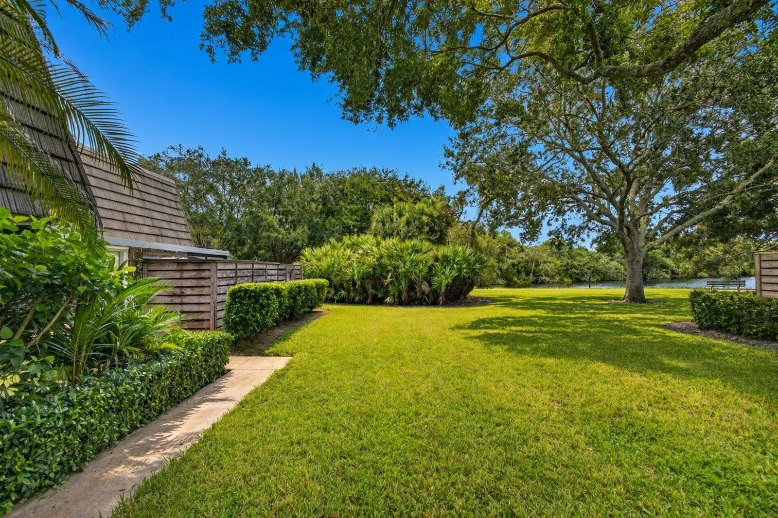 506 5TH Terrace, Palm Beach Gardens FL 33418