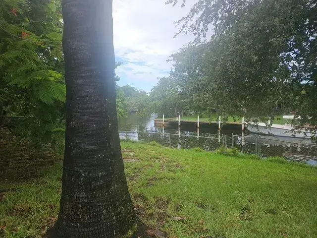 460 SW 18TH Court SW, Pompano Beach FL 33060