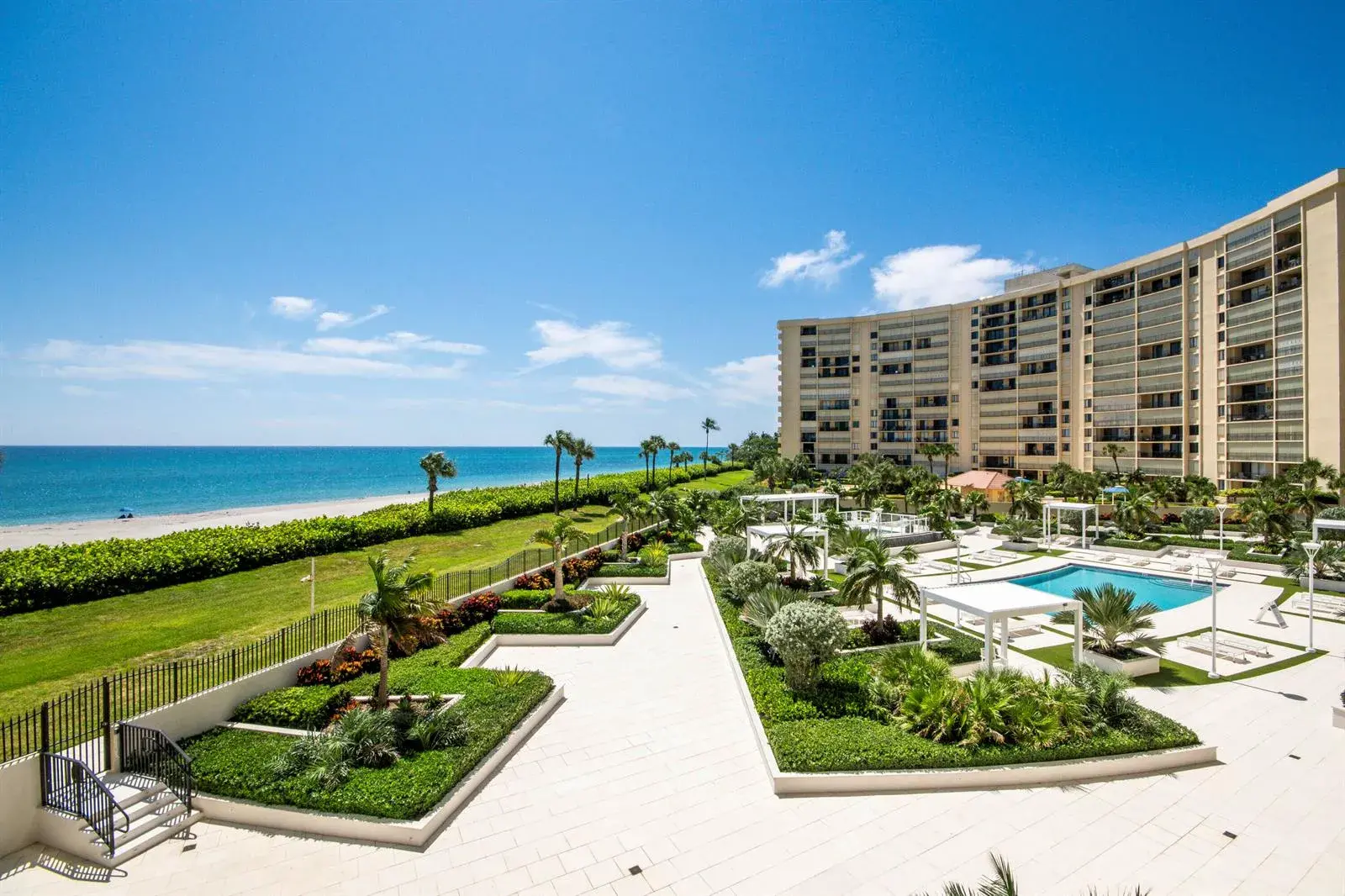 200 Ocean Trail Way # 209, Jupiter FL 33477
