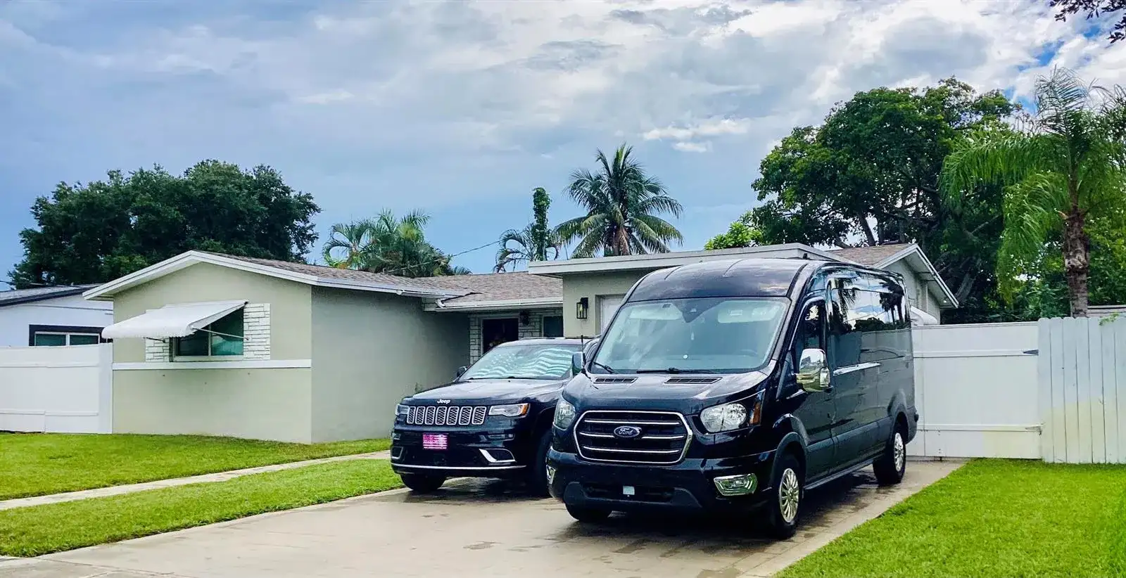 720 SW 69TH Avenue, Pembroke Pines FL 33023 photo 2