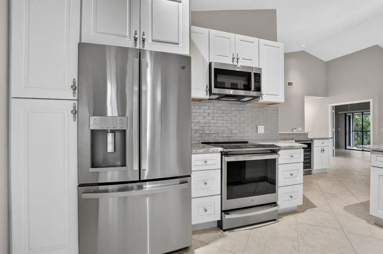 7864 LEXINGTON CLUB Boulevard # D, Delray Beach FL 33446 photo 3
