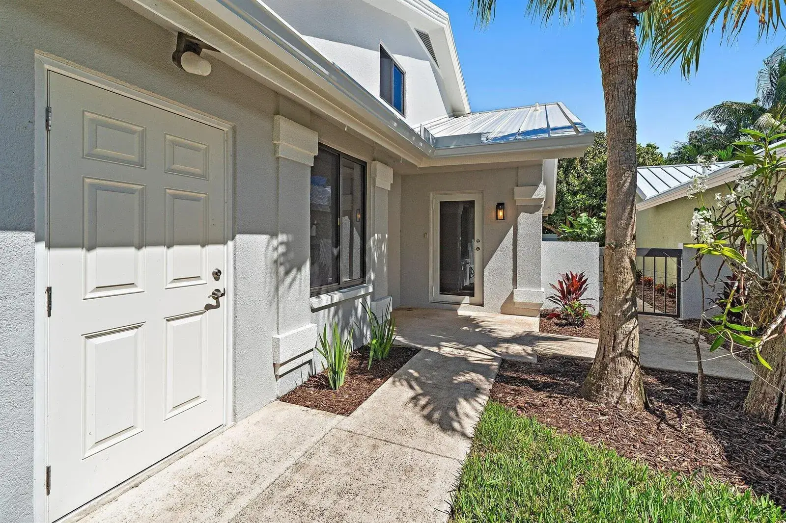 139 SAND PINE Drive, Jupiter FL 33477