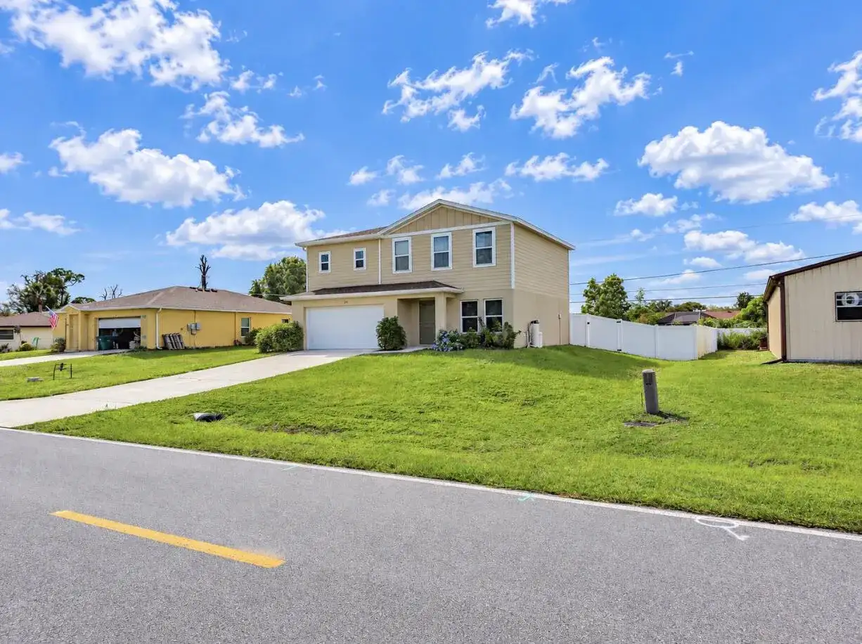 520 W TARPON Boulevard NW, Port Charlotte FL 33952 photo 2