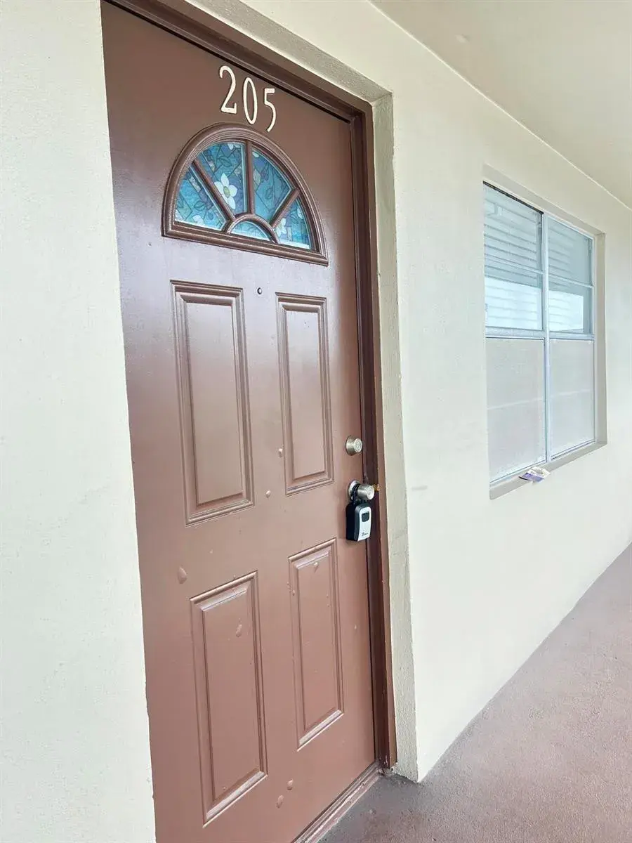 601 NW 78th Terrace # 205, Margate FL 33063