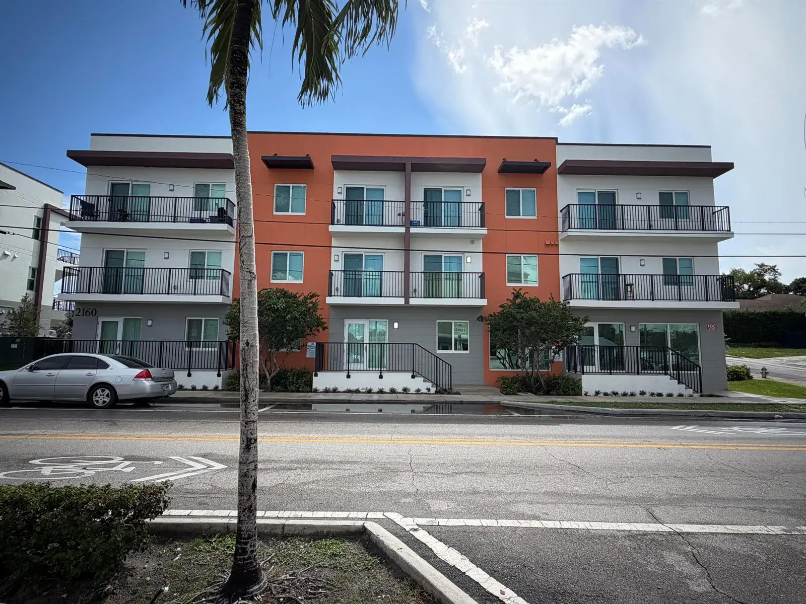 2160 N TAMARIND Avenue, West Palm Beach FL 33407