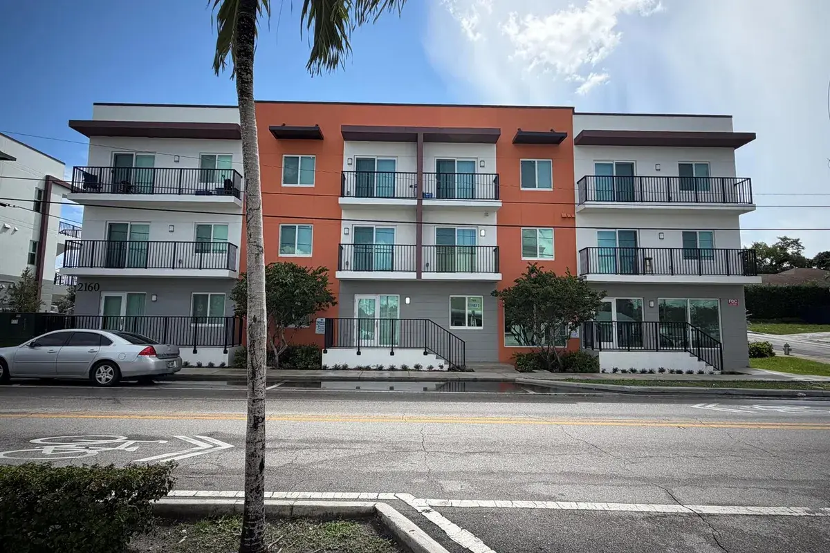 2160 N TAMARIND Avenue, West Palm Beach FL 33407