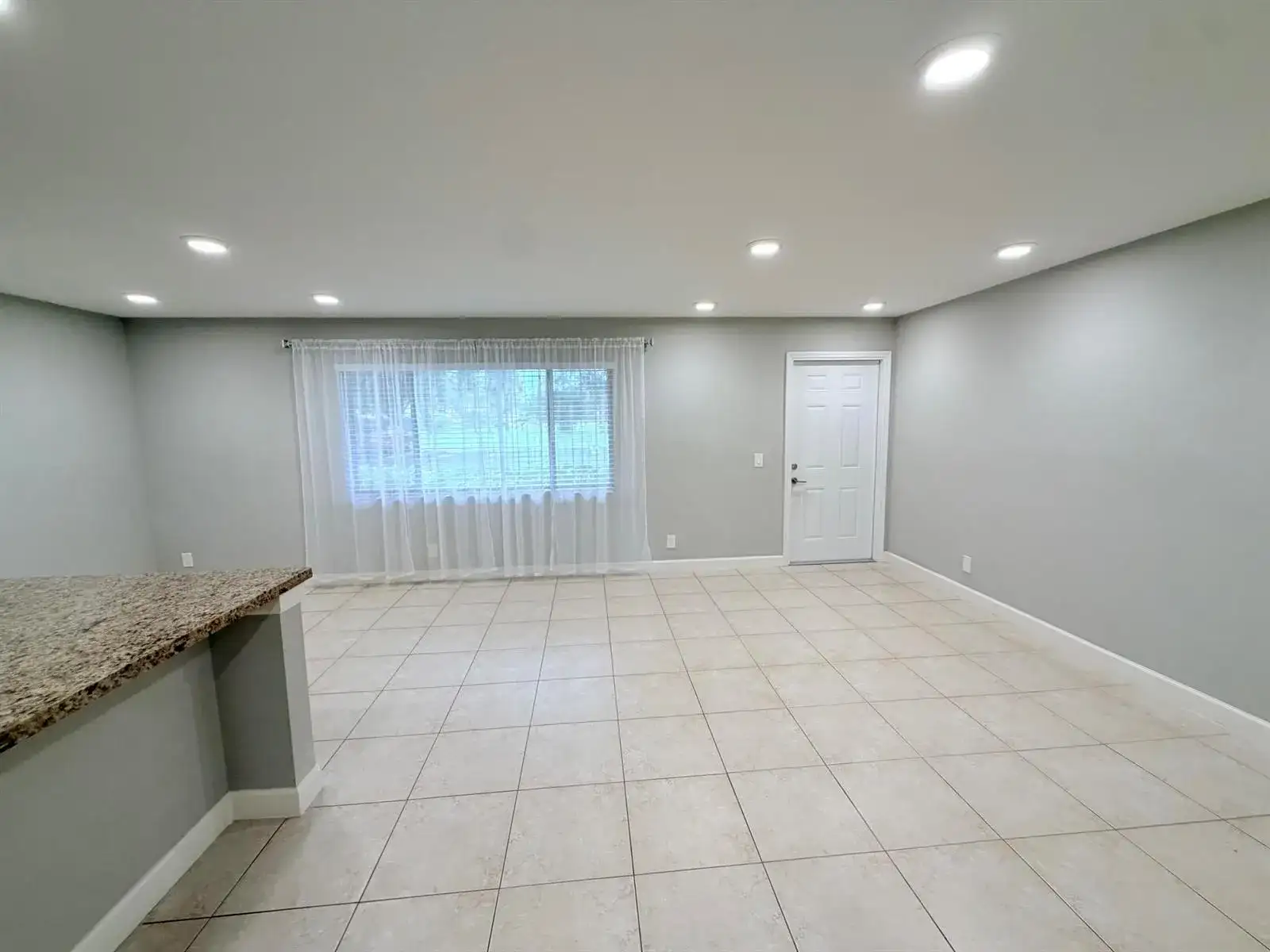 907 MEADOWS Circle, Boynton Beach FL 33436 photo 5