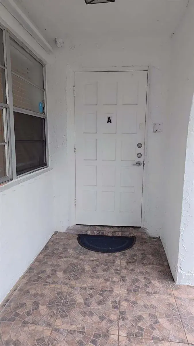 2521 SW 58th Manor, Fort Lauderdale FL 33312