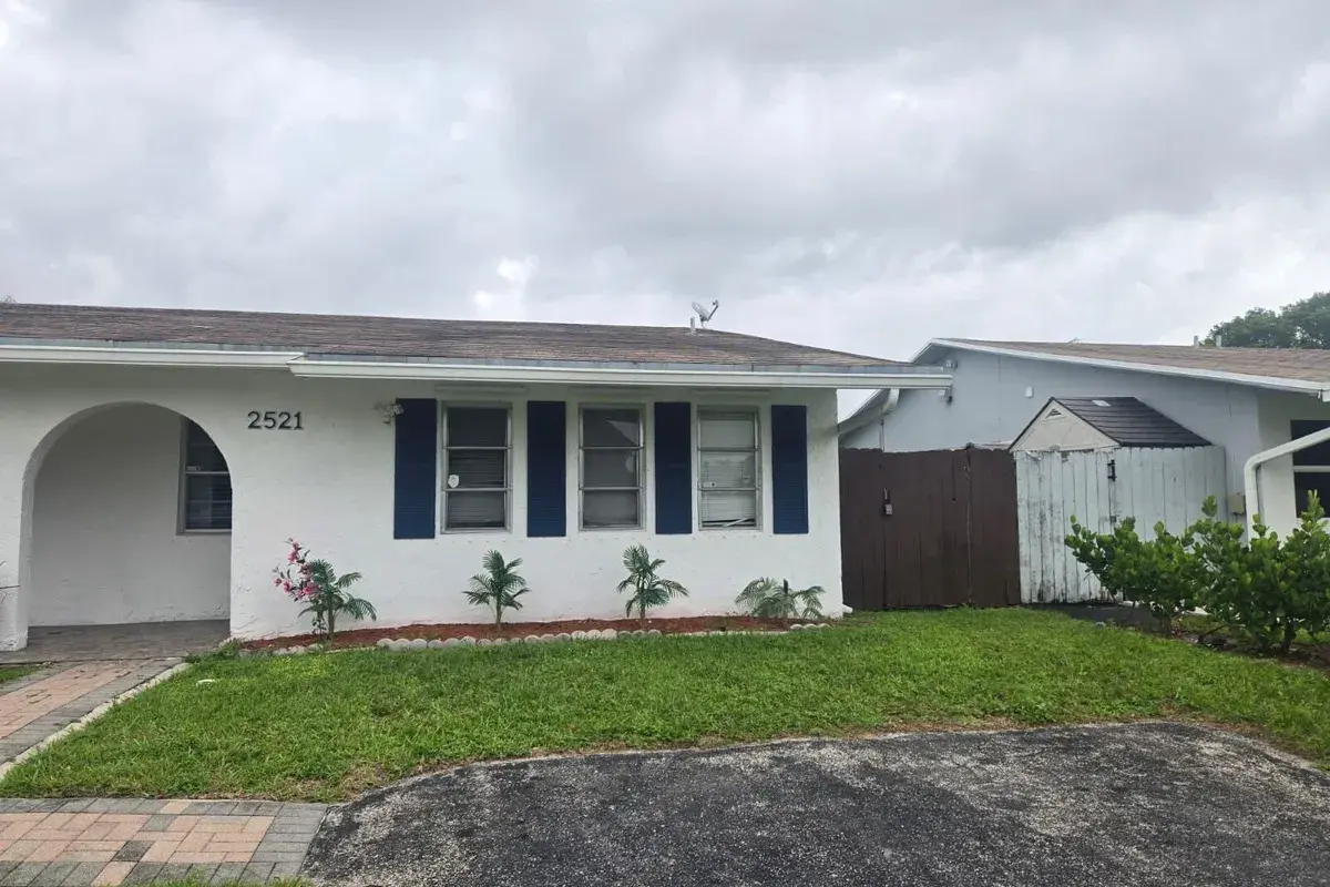 2521 SW 58th Manor, Fort Lauderdale FL 33312