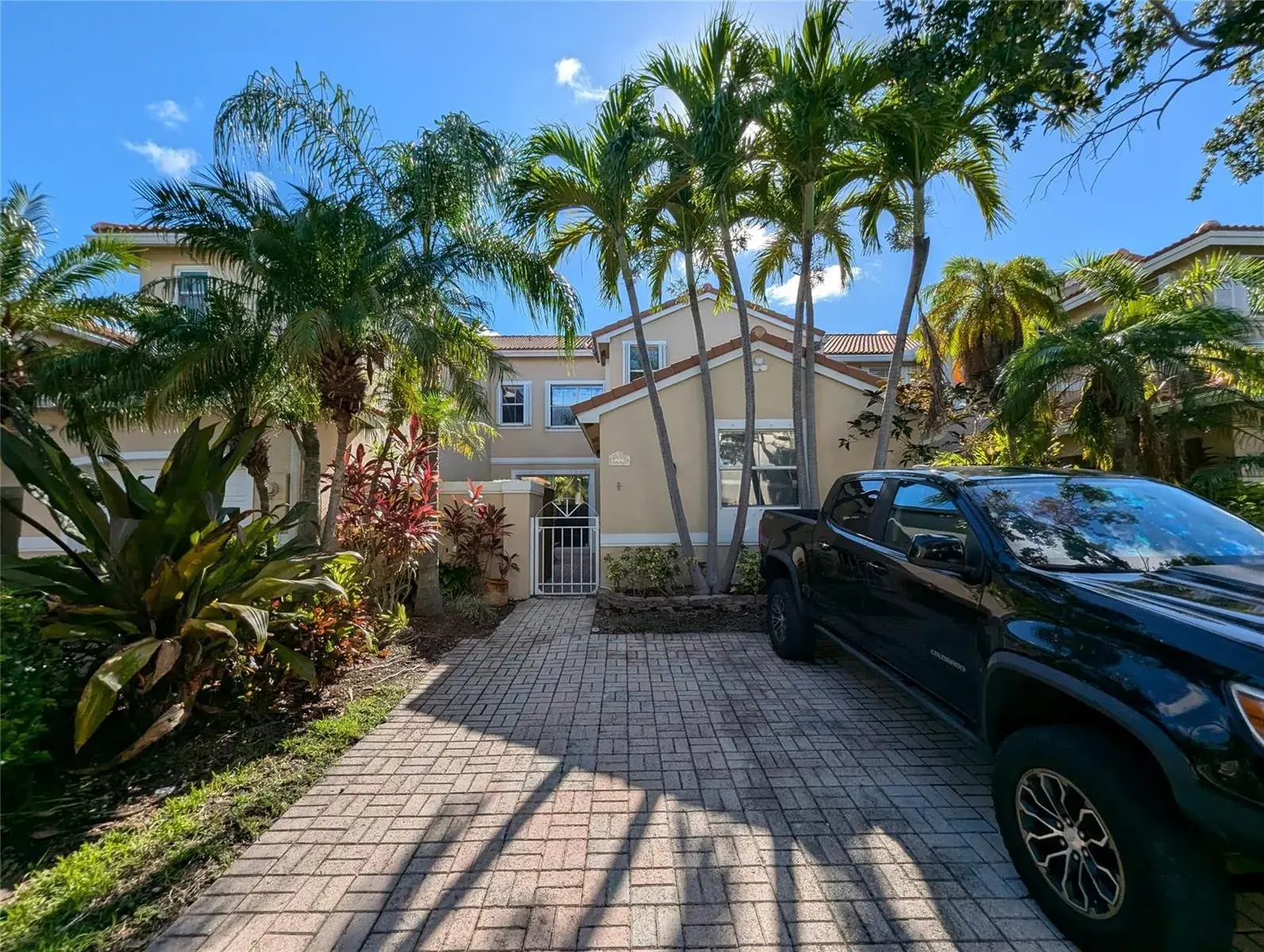 1770 YELLOWHEART Way, Hollywood FL 33019