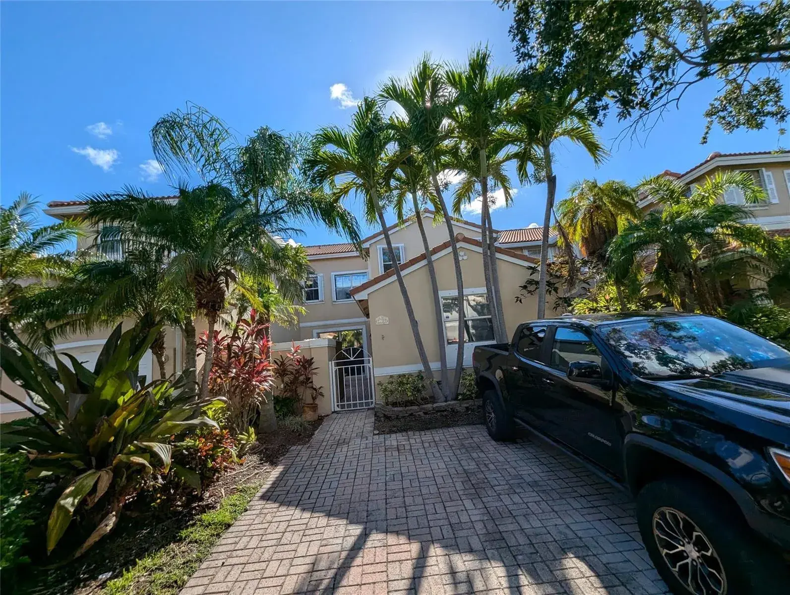 1770 YELLOWHEART Way, Hollywood FL 33019