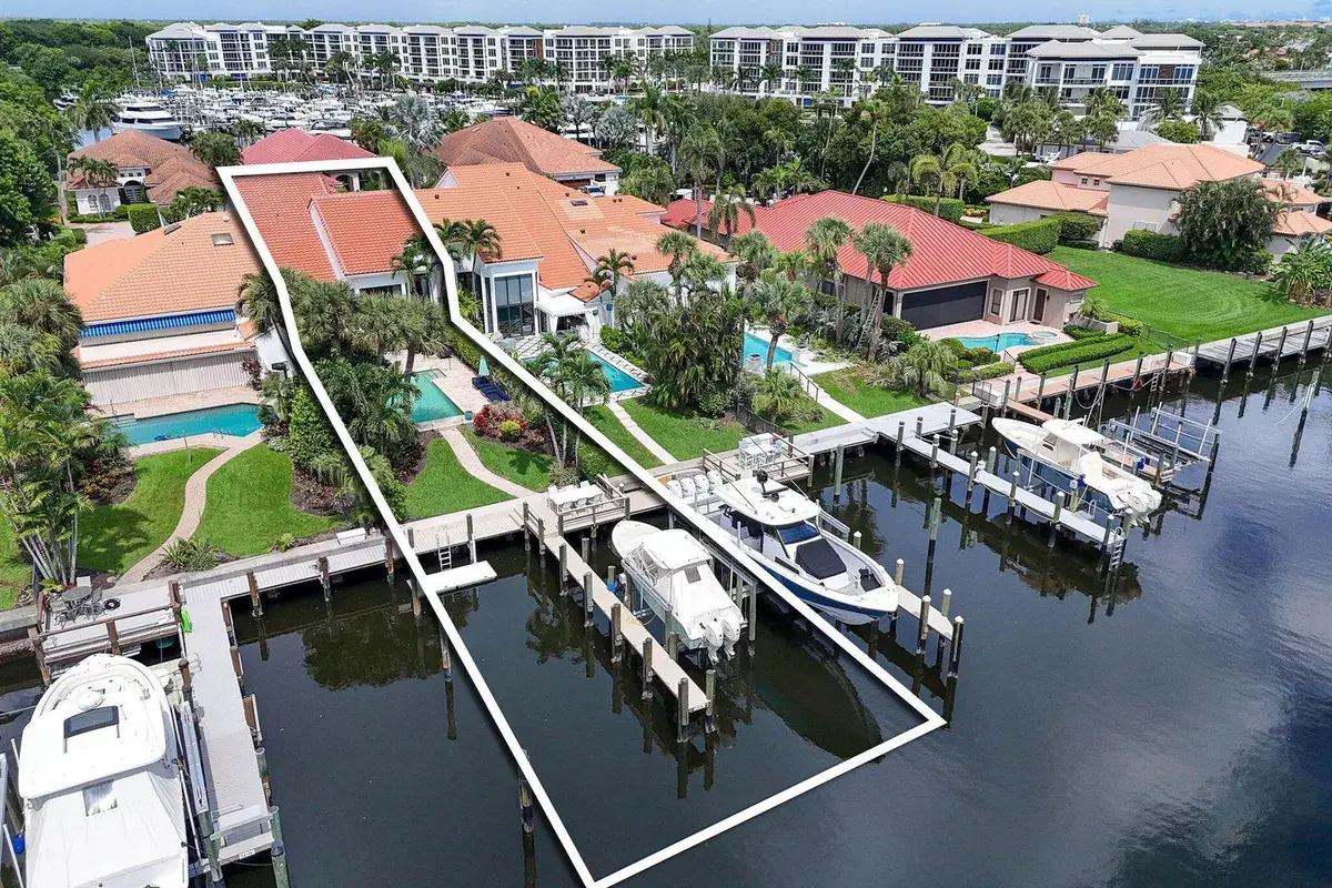 2025 La Porte Drive, Palm Beach Gardens FL 33410