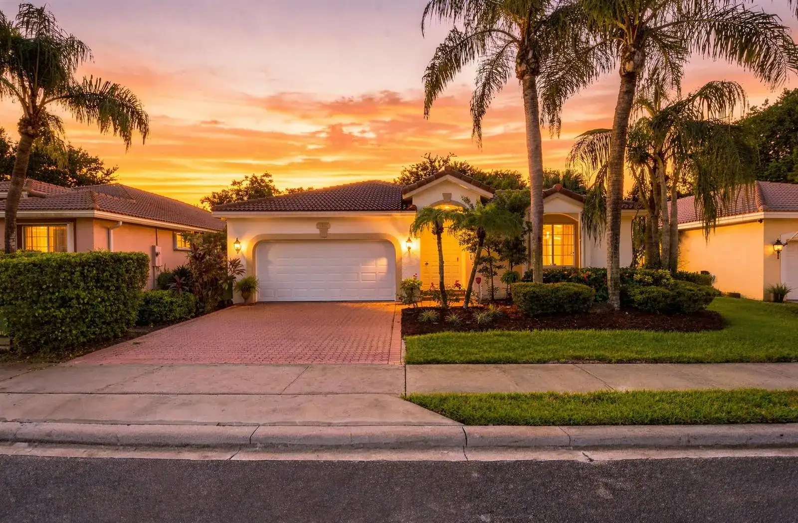 7852 NW 77th Avenue, Tamarac FL 33321