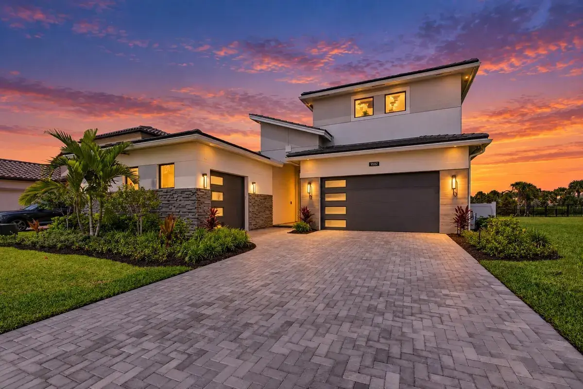9582 St. Germain Drive, Palm Beach Gardens FL 33412