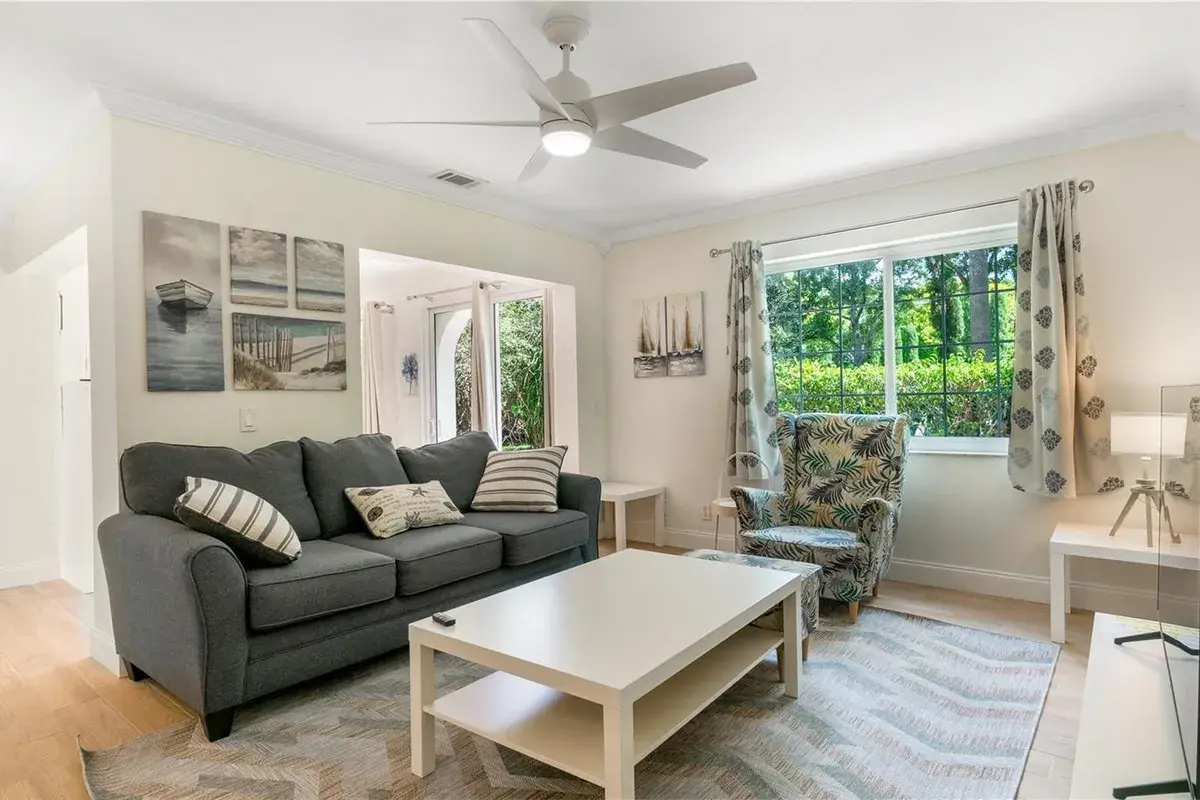 6525 VIA REGINA # 0100, Boca Raton FL 33433