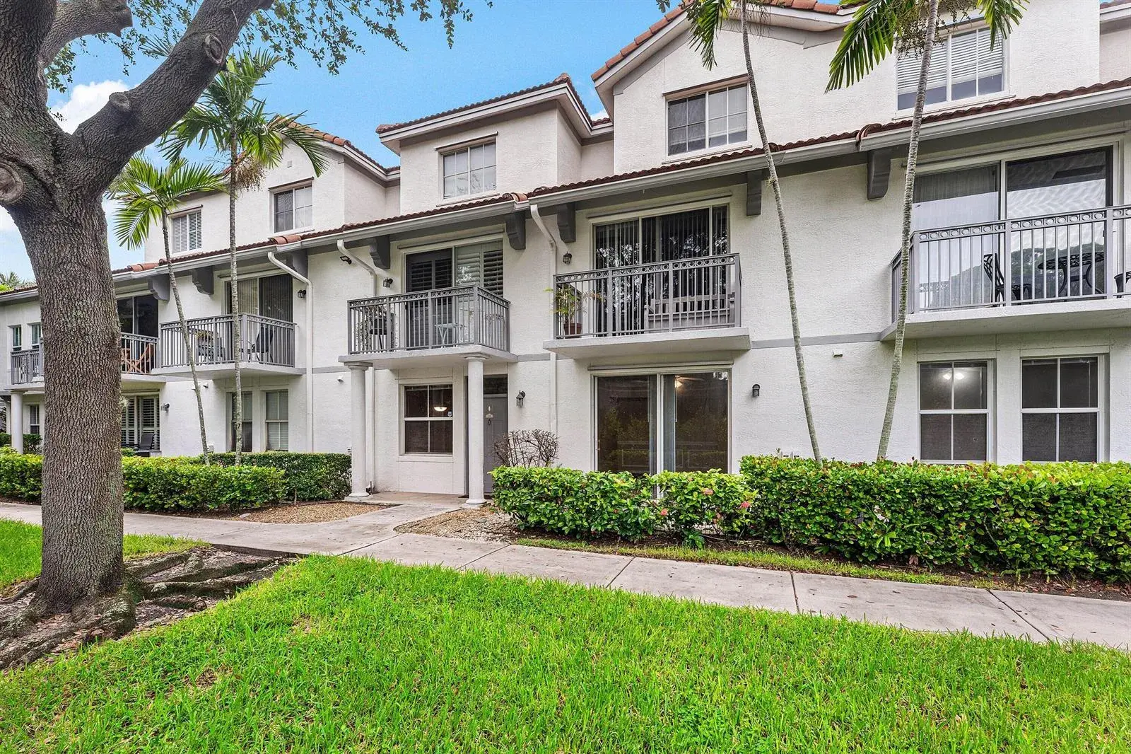 2030 Alta Meadows Lane # 1211, Delray Beach FL 33444