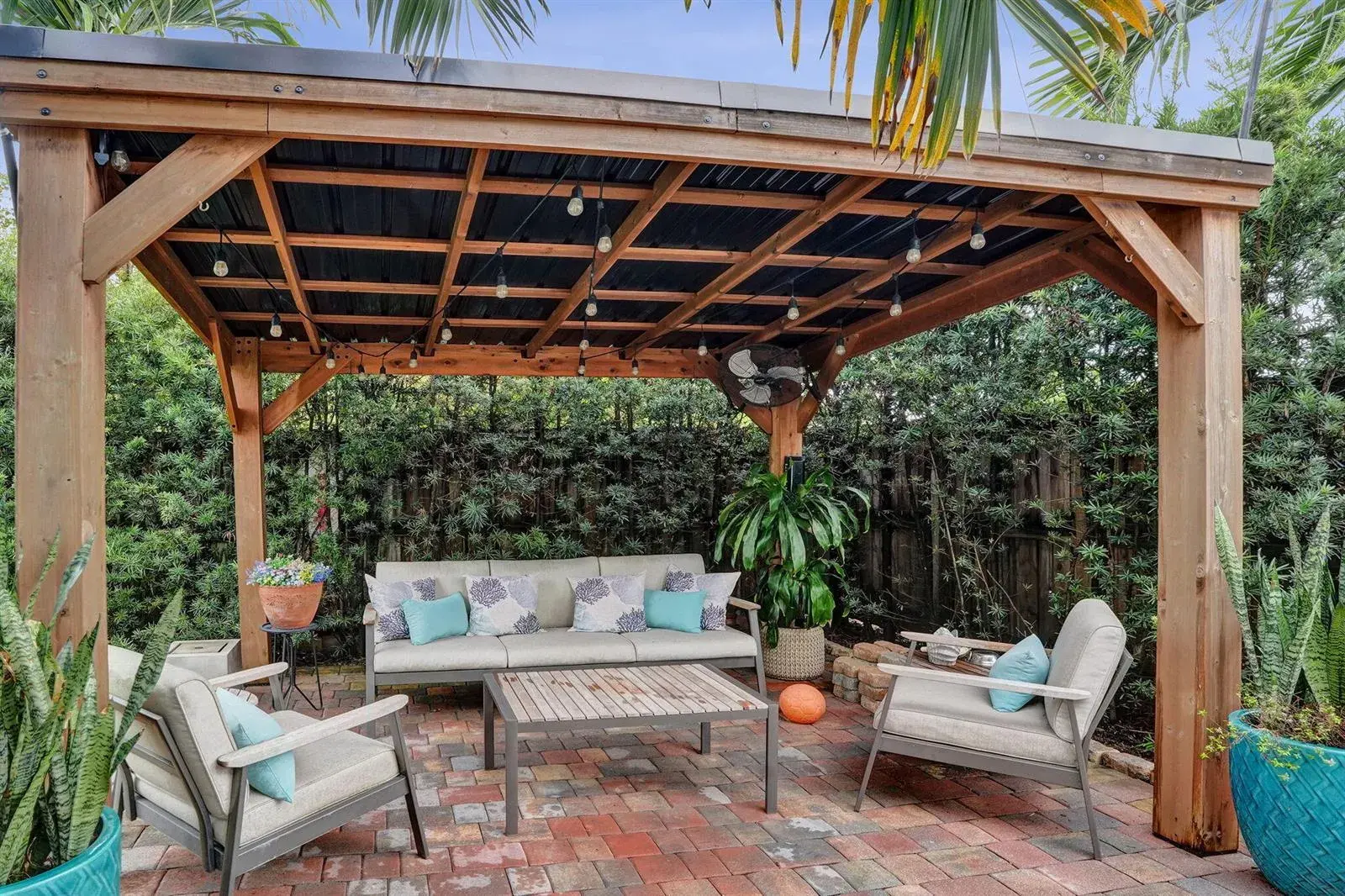 800 N 59th Avenue # 2, Hollywood FL 33021