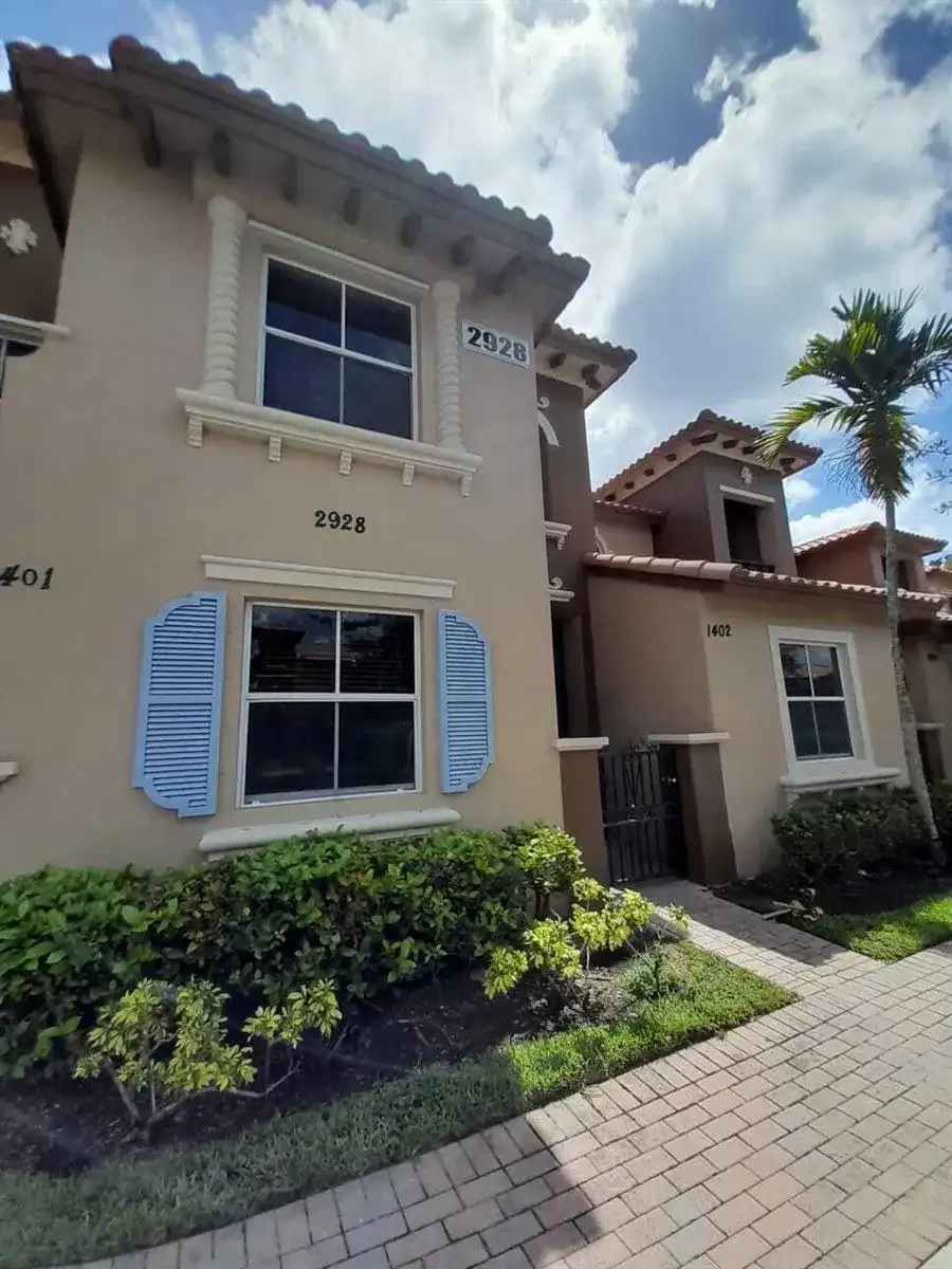 2928 Hidden Hills Road # 1402, West Palm Beach FL 33411