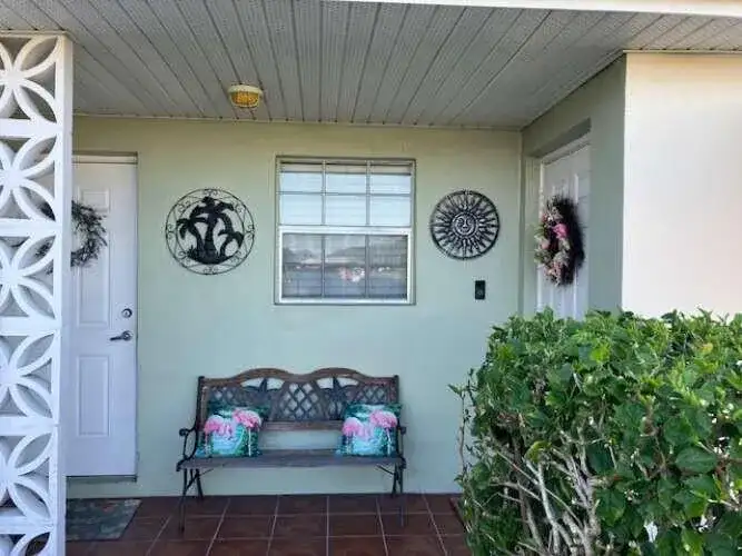 109 Lakes End Drive # B, Fort Pierce FL 34982 photo 2