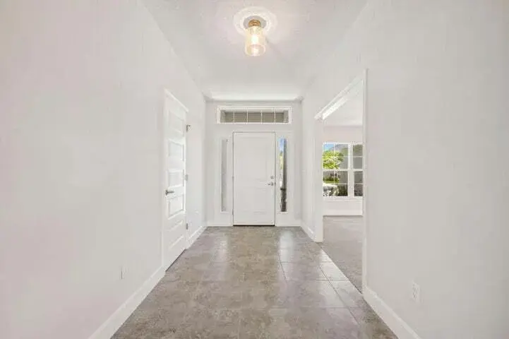8331 AMALFI Circle, Fort Pierce FL 34951
