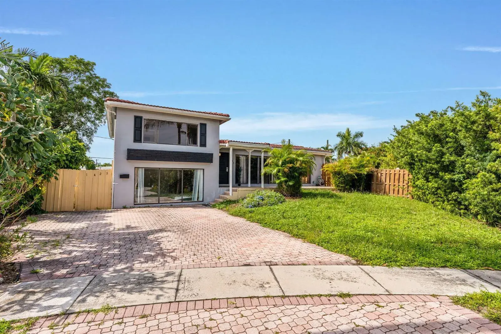 1425 NE 4th Court, Boca Raton FL 33432