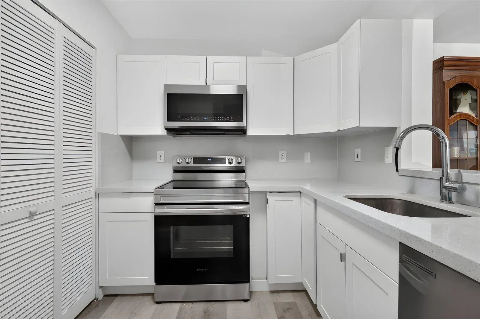 2731 Ocean Club Boulevard # 102, Hollywood FL 33019