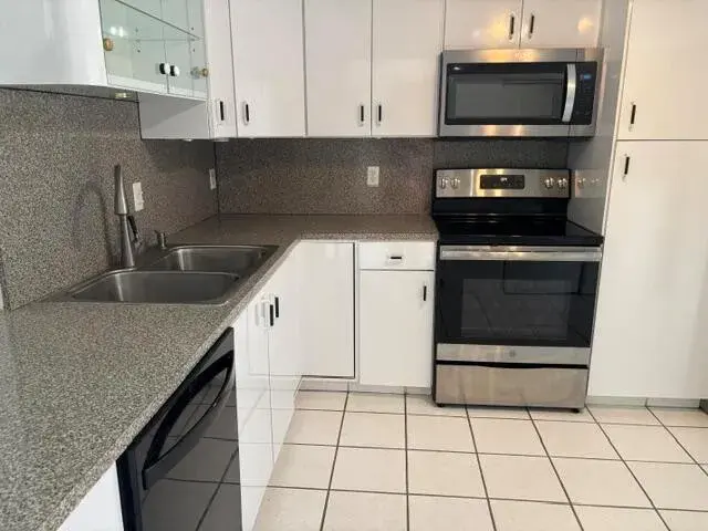 83 WOOD ROSE Court, Royal Palm Beach FL 33411