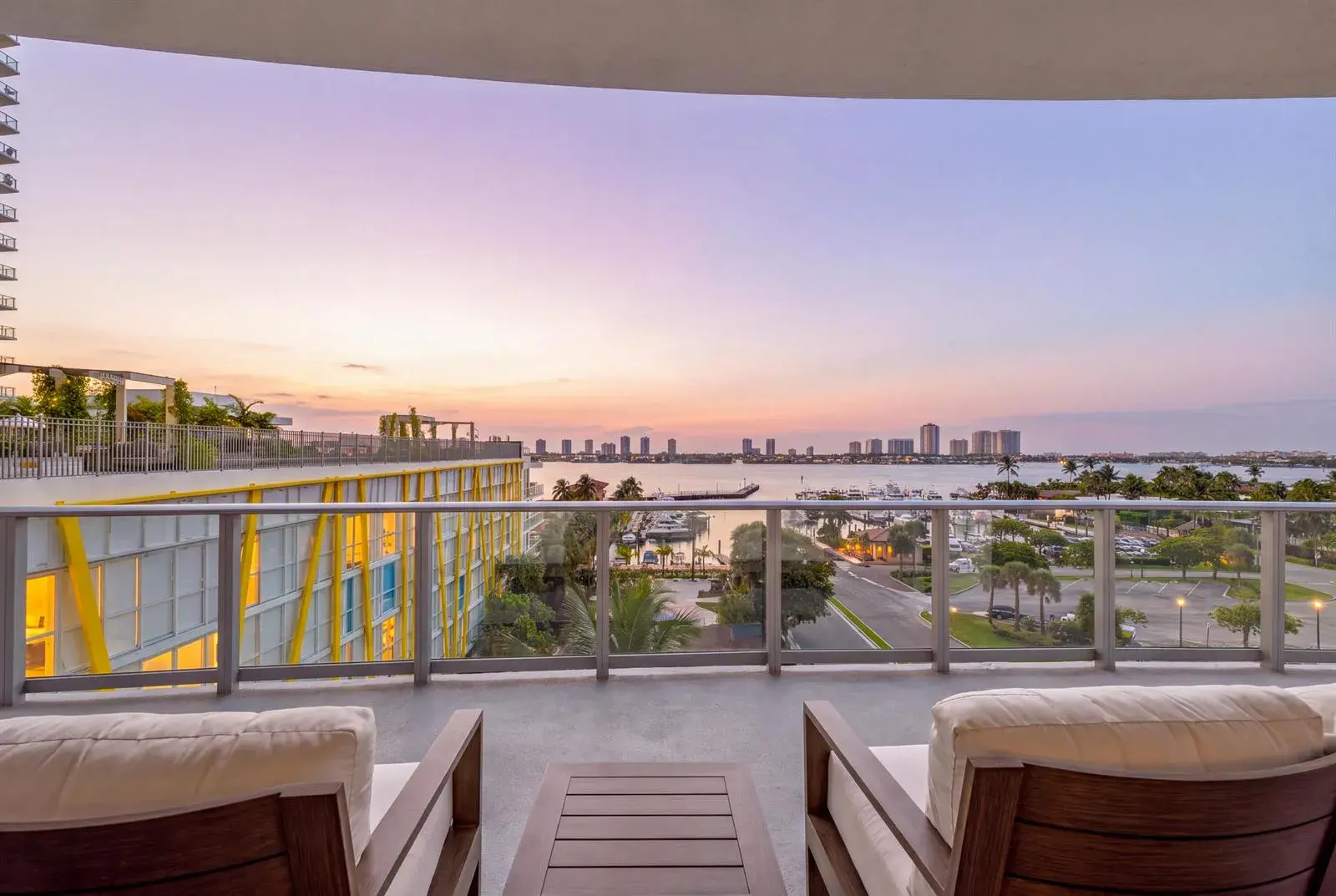 220 LAKE SHORE Drive # 612, West Palm Beach FL 33403