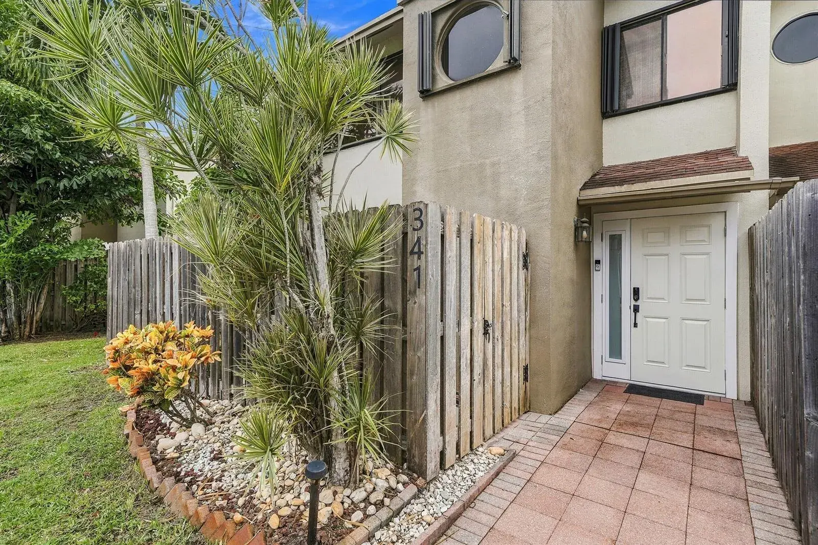341 City View Drive, Fort Lauderdale FL 33311
