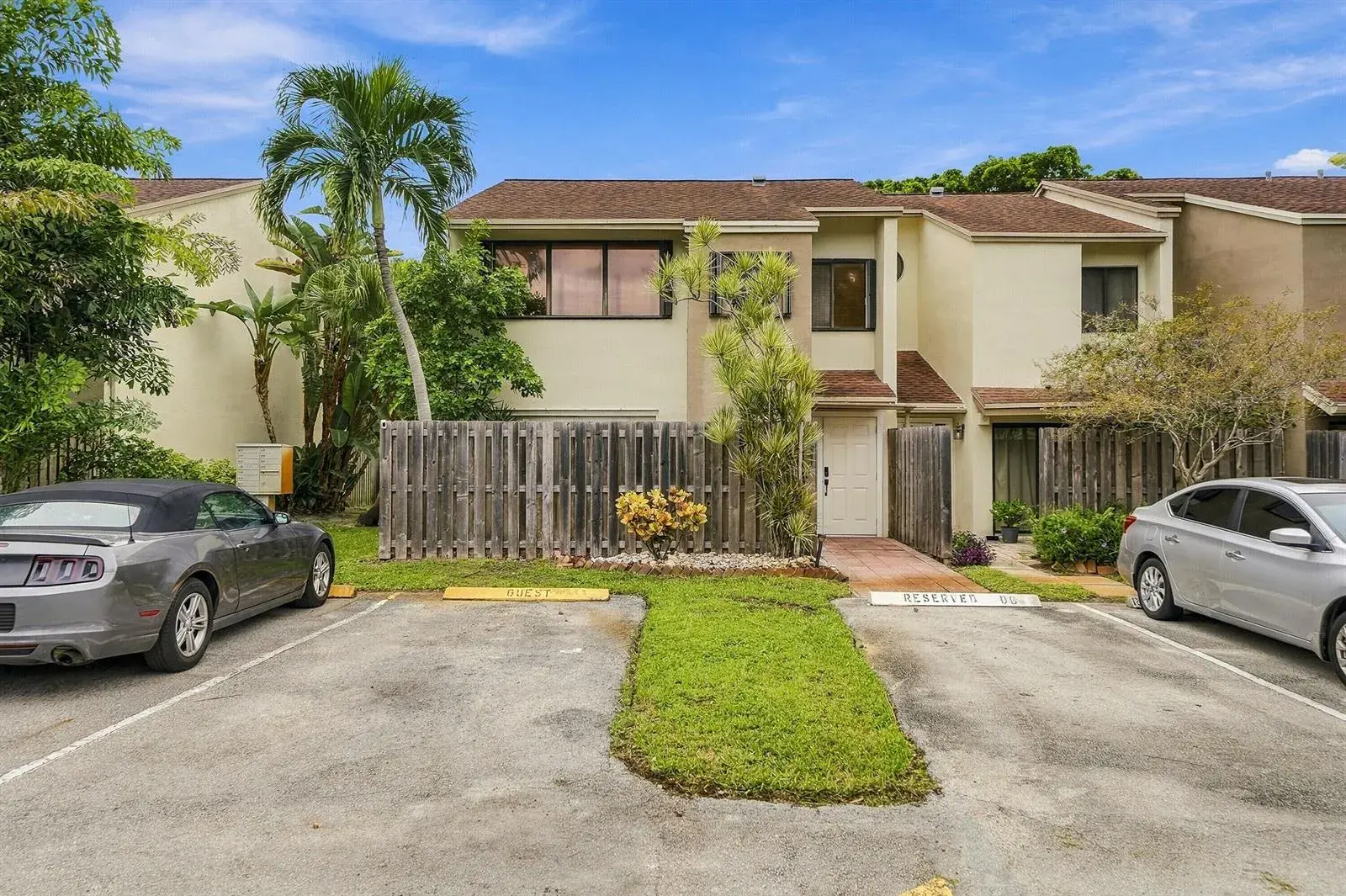 341 City View Drive, Fort Lauderdale FL 33311