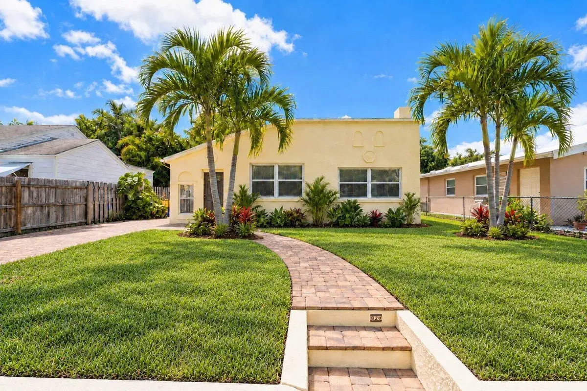 830 Valley Forge Road, West Palm Beach FL 33405