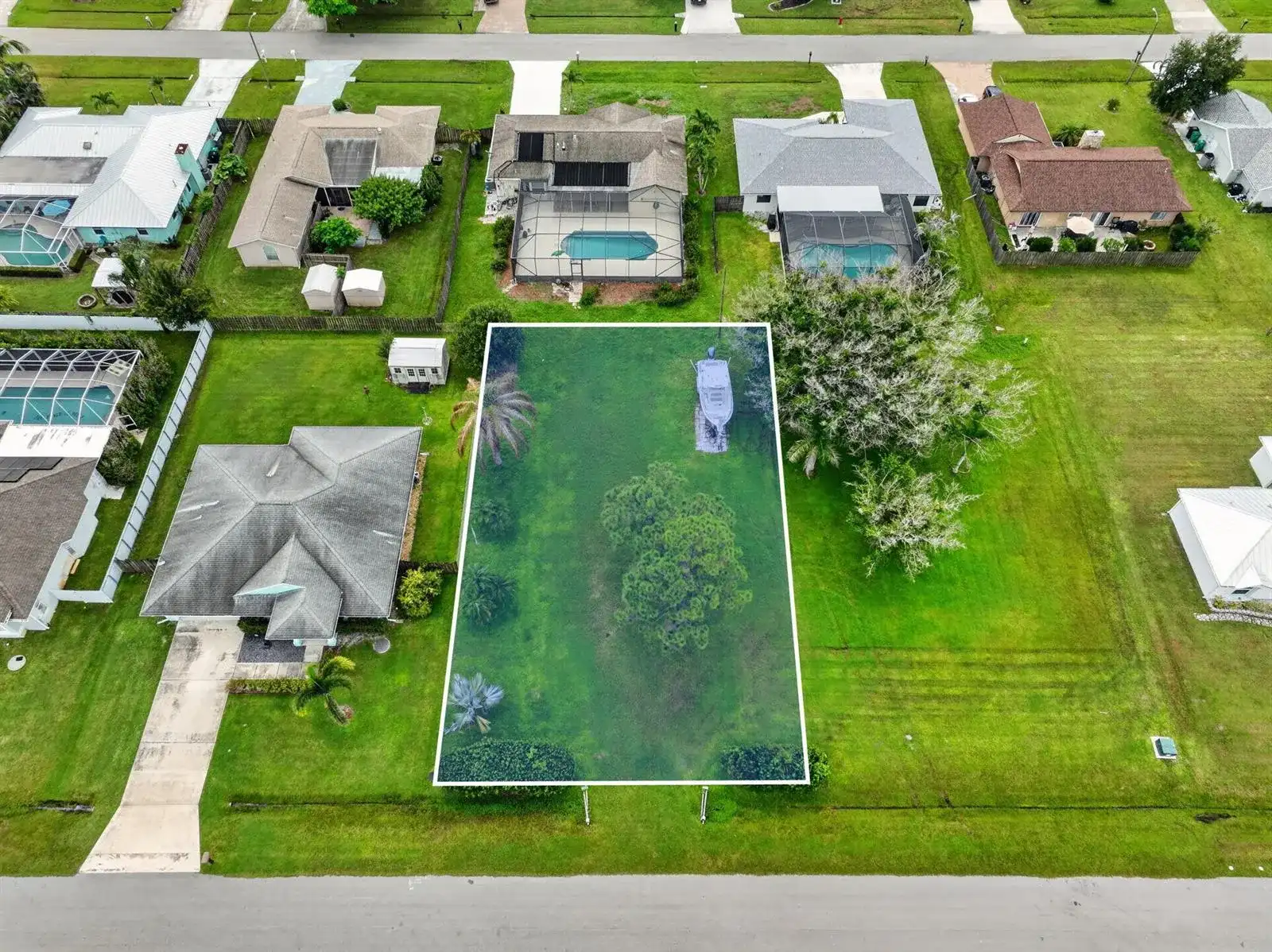 642 SE TANNER Avenue, Port St. Lucie FL 34984