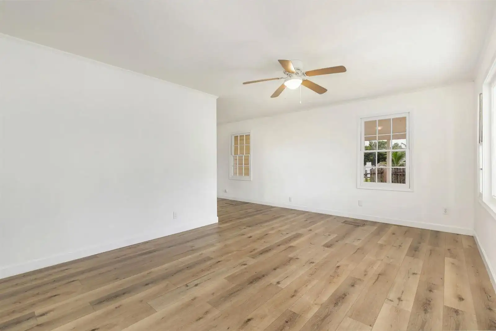 2518 N Genessee Avenue, West Palm Beach FL 33409 photo 3