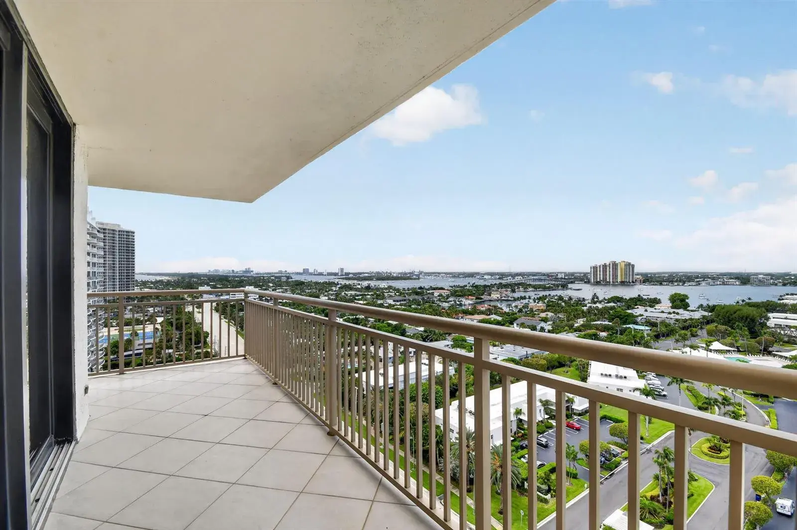 3400 N OCEAN Drive # 1808, Singer Island FL 33404