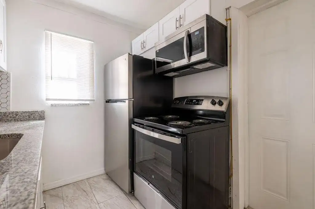 2516 Ave L Unit b, Fort Pierce FL 34947 photo 4