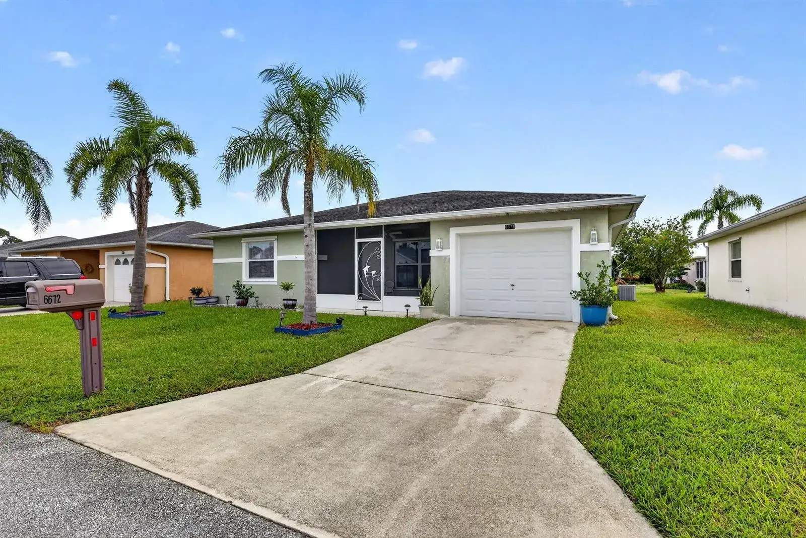 6627 Campanilla, Fort Pierce FL 34951 photo 2