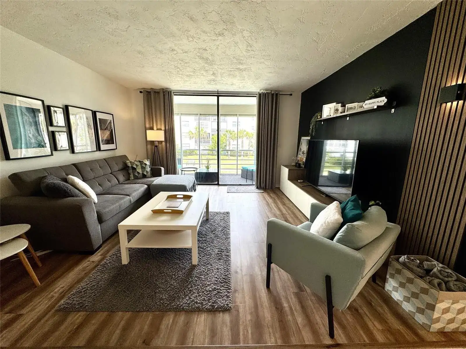 2811 SOMERSET Drive # 206, Lauderdale Lakes FL 33311 photo 2