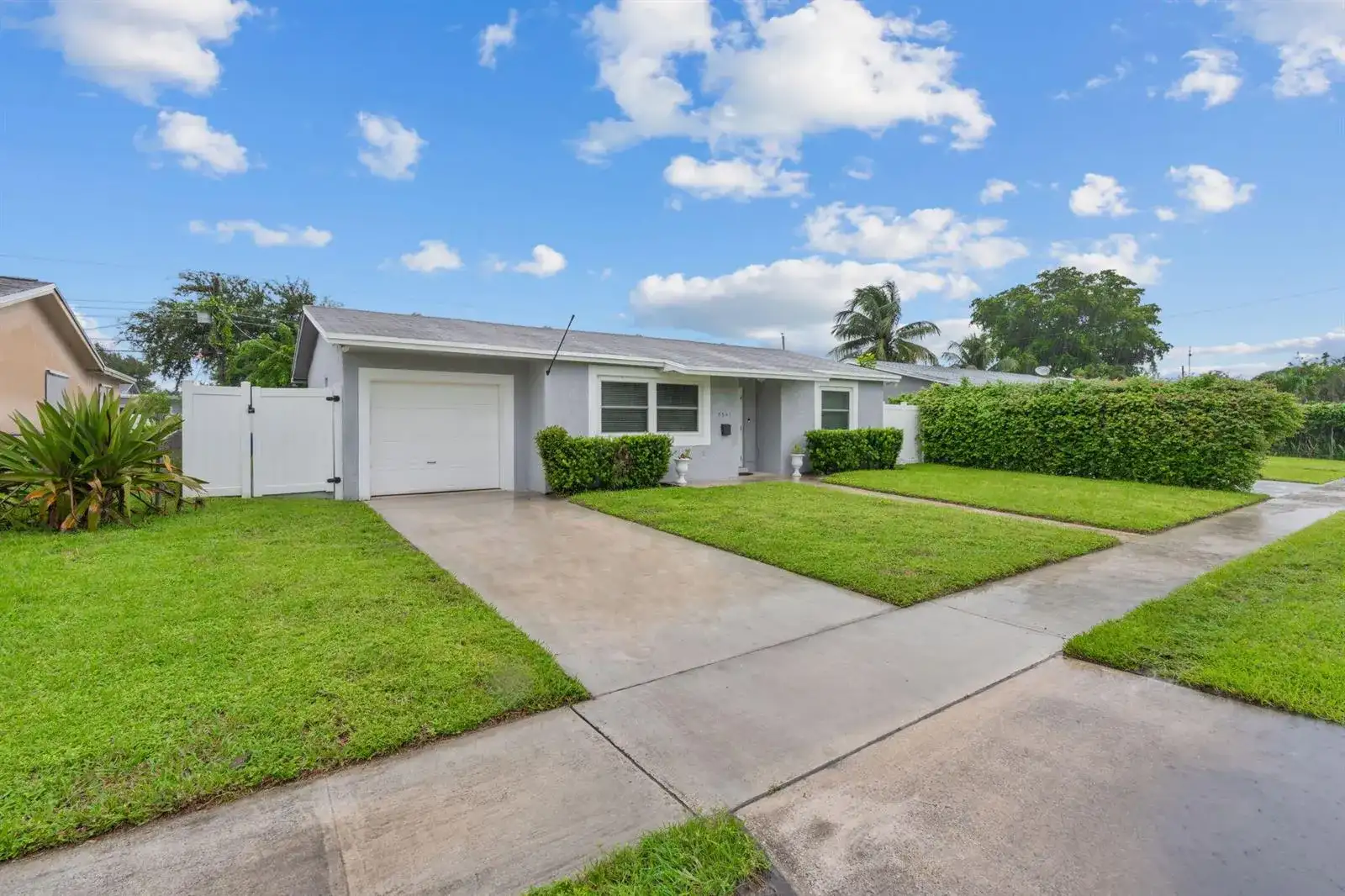 7541 HOPE Street, Hollywood FL 33024 photo 2
