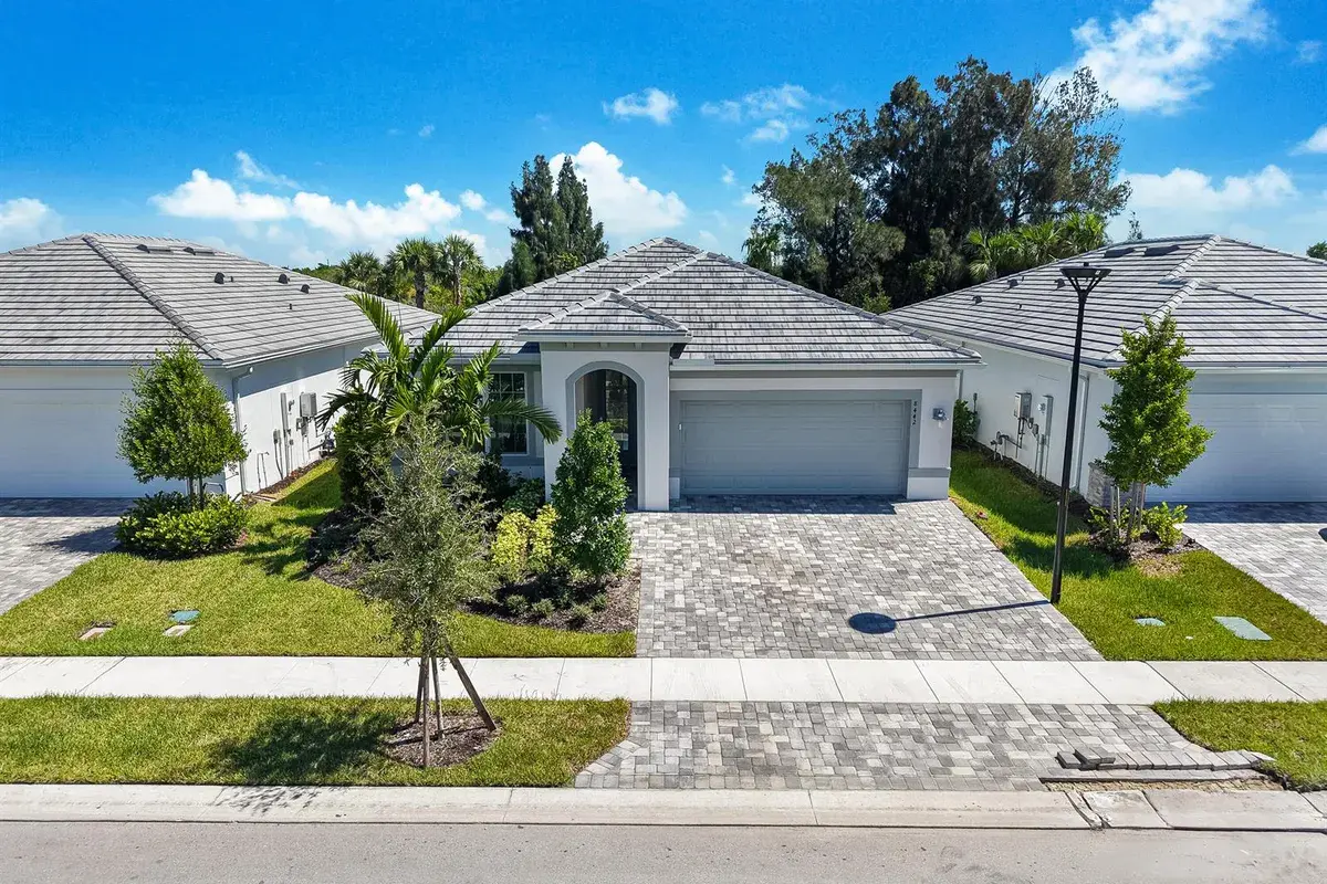 8442 PEQUOD Avenue, Vero Beach FL 32967