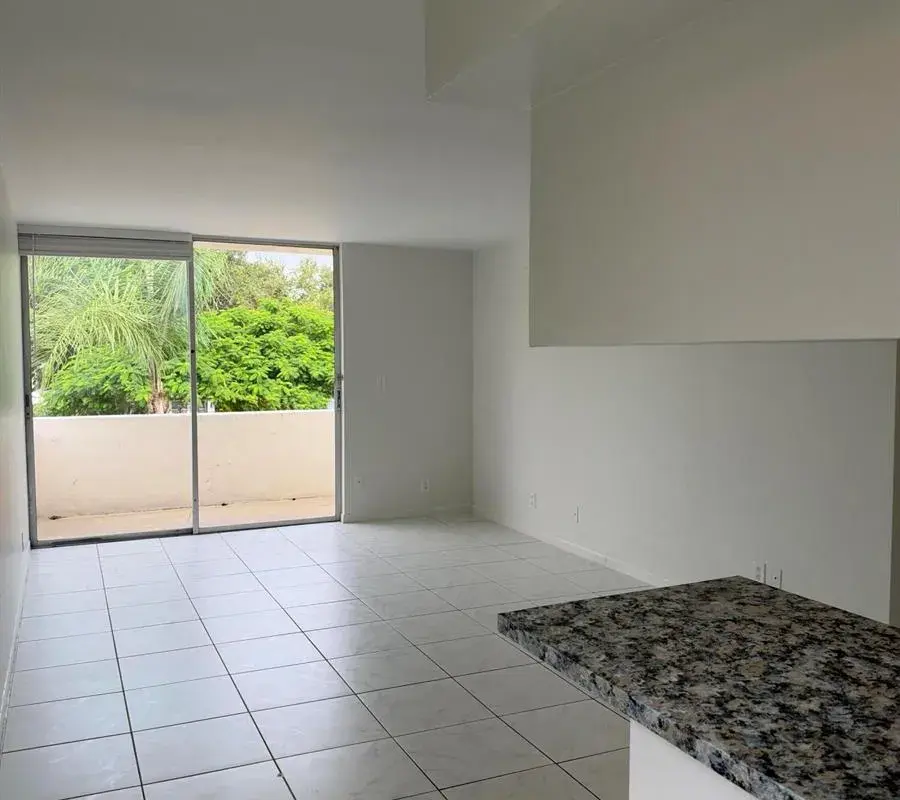 100 SE 21ST Street # 8, Fort Lauderdale FL 33316
