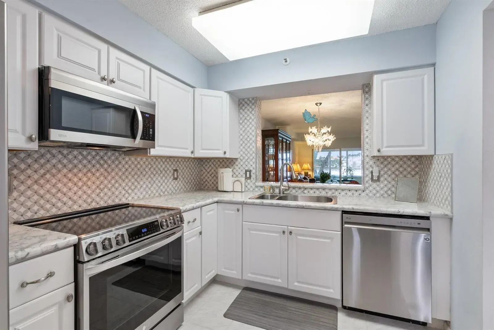 6096 HUNTWICK Terrace # 206, Delray Beach FL 33484