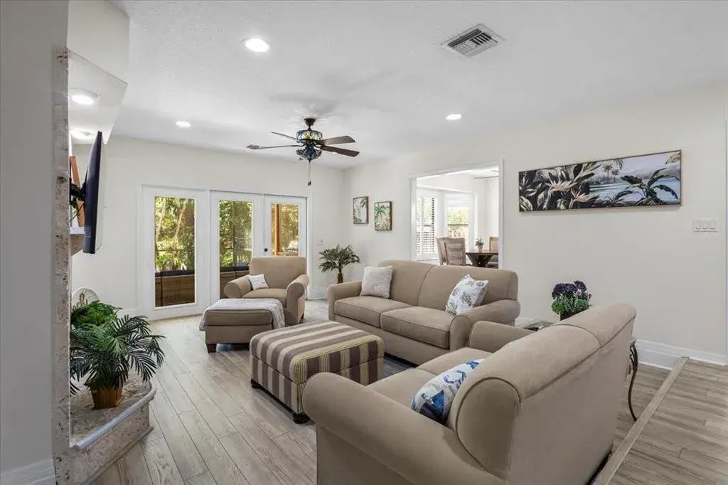 2250 SE Country Club Lane, Stuart FL 34996