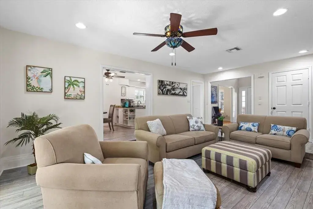2250 SE Country Club Lane, Stuart FL 34996